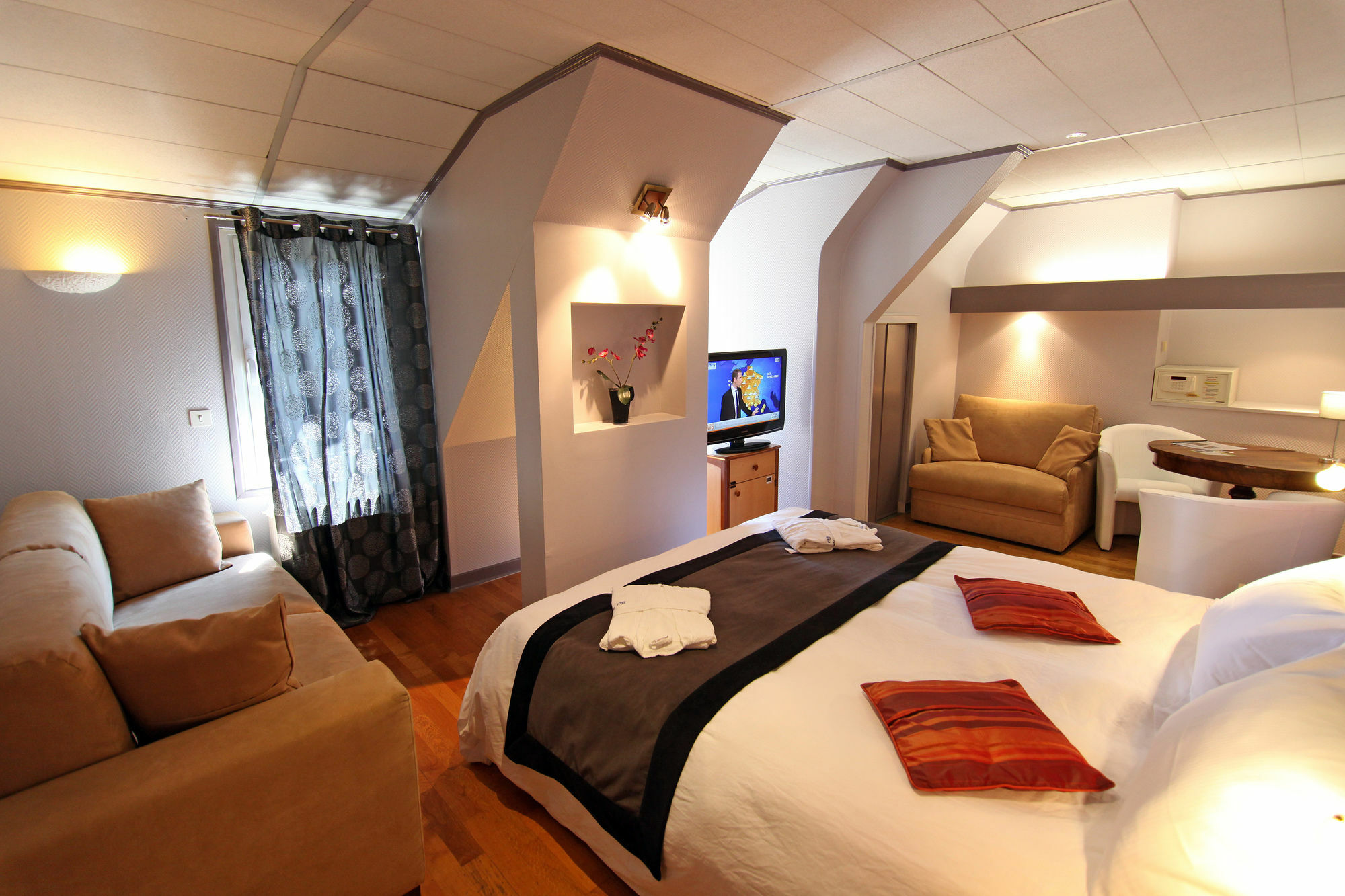 The Originals Boutique, Hotel Du Pont Roupt, Mende Eksteriør billede